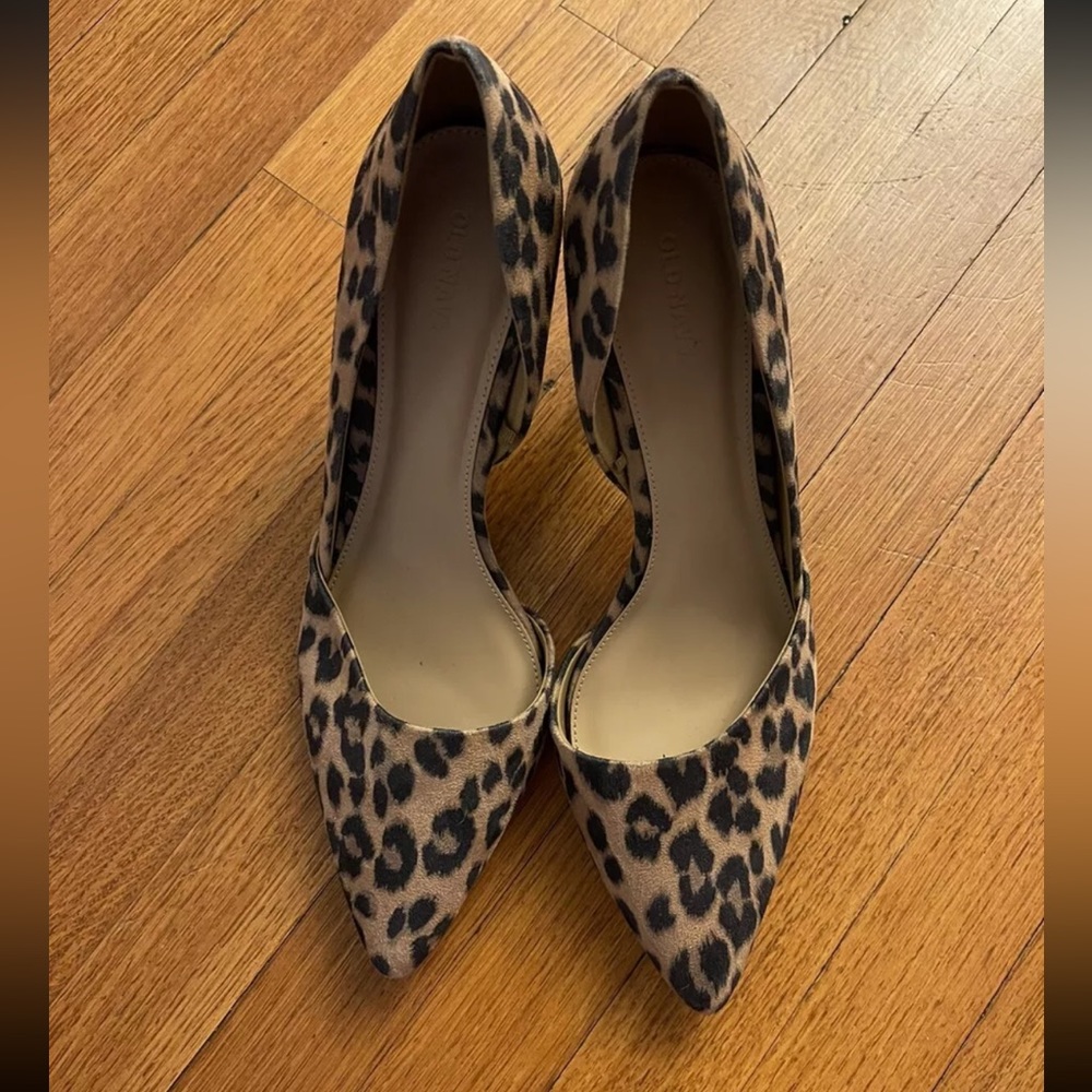 Old Navy Pump Shoes Sz 10 Brown Leopard Cheetah Faux Suede Pointed Toe Heels